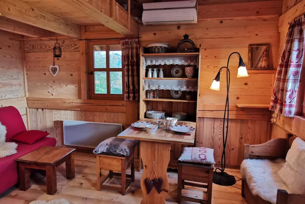 Au Petit Chalet Avec Son Spa - Escapade En Amoureux ! Cruet Экстерьер фото